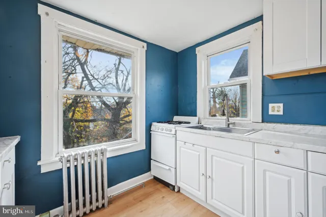 $375,000 | 11 South Cedar Lane, Upper Darby, PA 19082