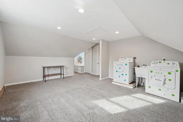 $375,000 | 11 South Cedar Lane, Upper Darby, PA 19082