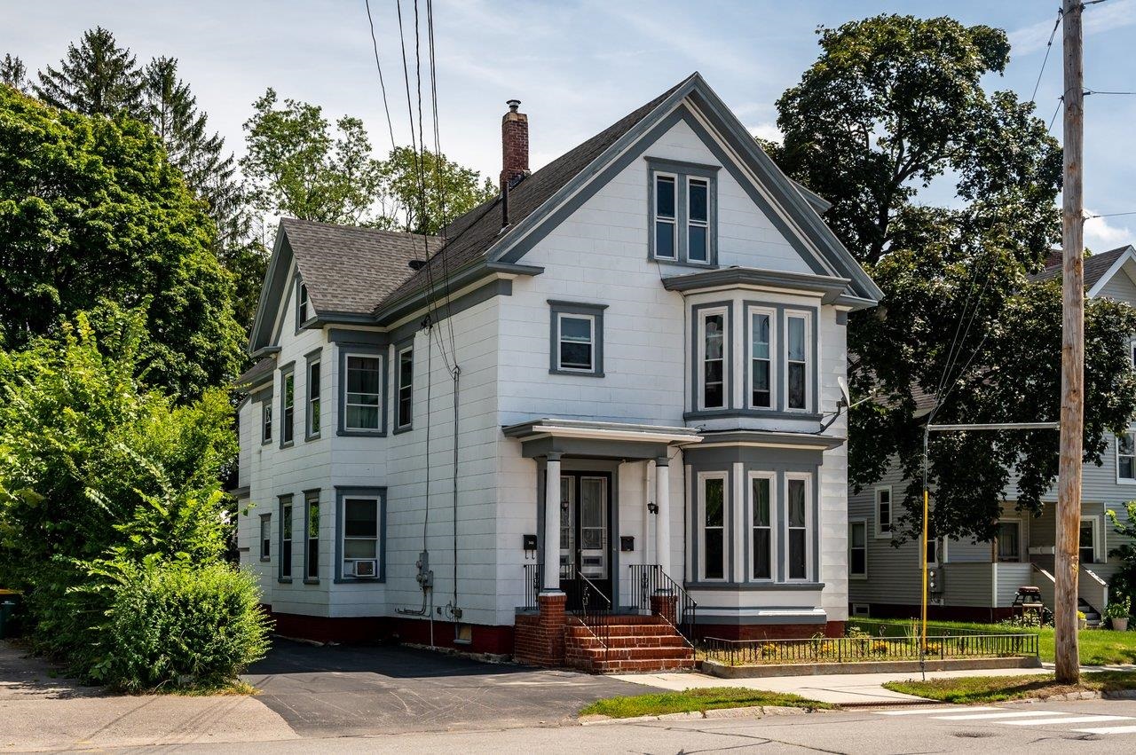 34 Charles Street Rochester, NH 03867 - Photo 1 of 36