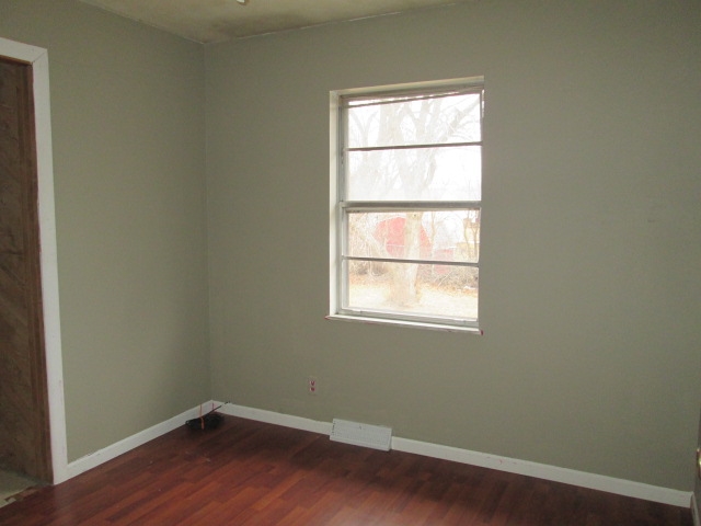 6334 North Randwick Road Peoria, IL 61615 - Photo 11 of 13 Gallery Image 11