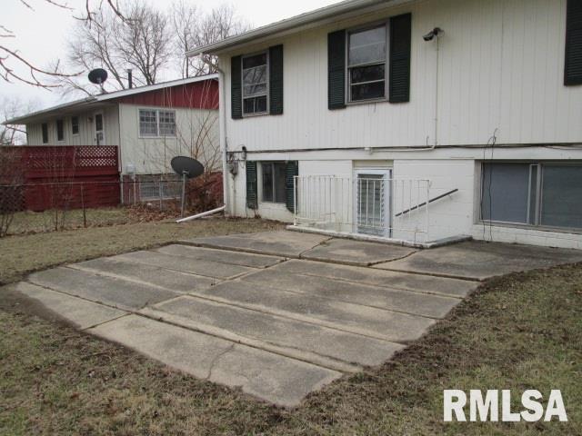 6334 North Randwick Road Peoria, IL 61615 - Photo 13 of 13 Gallery Image 13