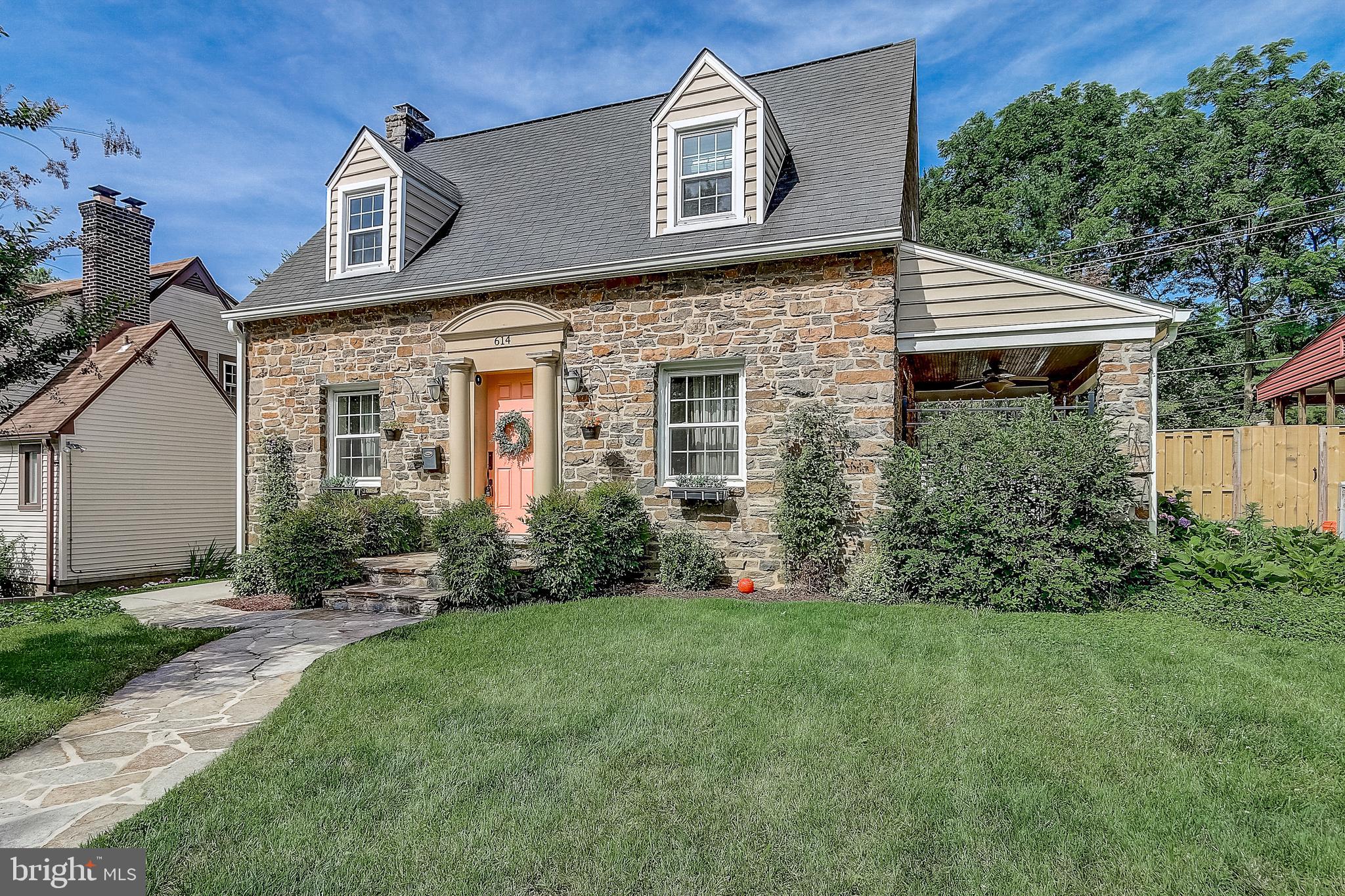 614 Warwick Road Baltimore, MD 21229 - Photo 1 of 44