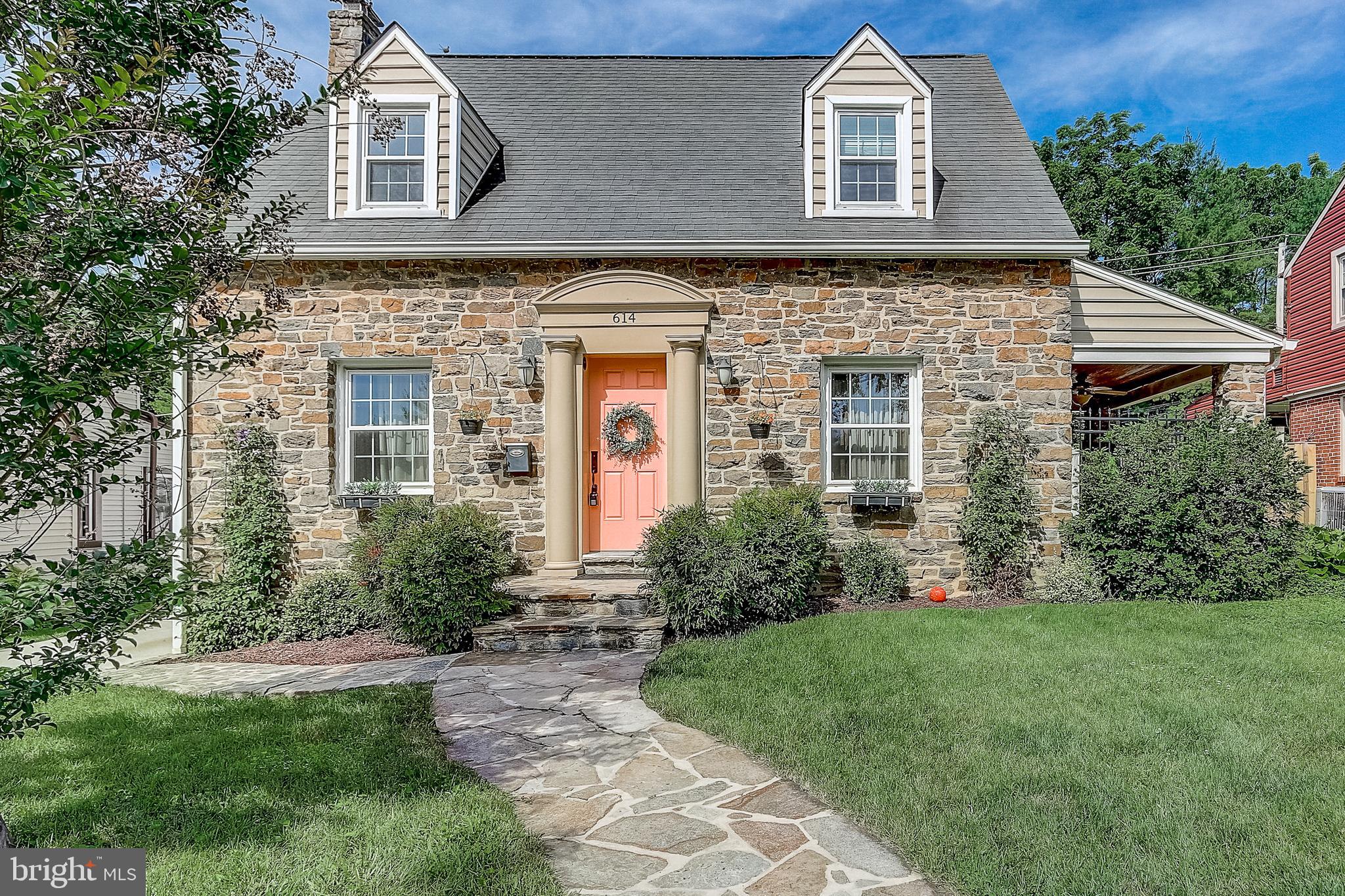 614 Warwick Road Baltimore, MD 21229 - Photo 2 of 44
