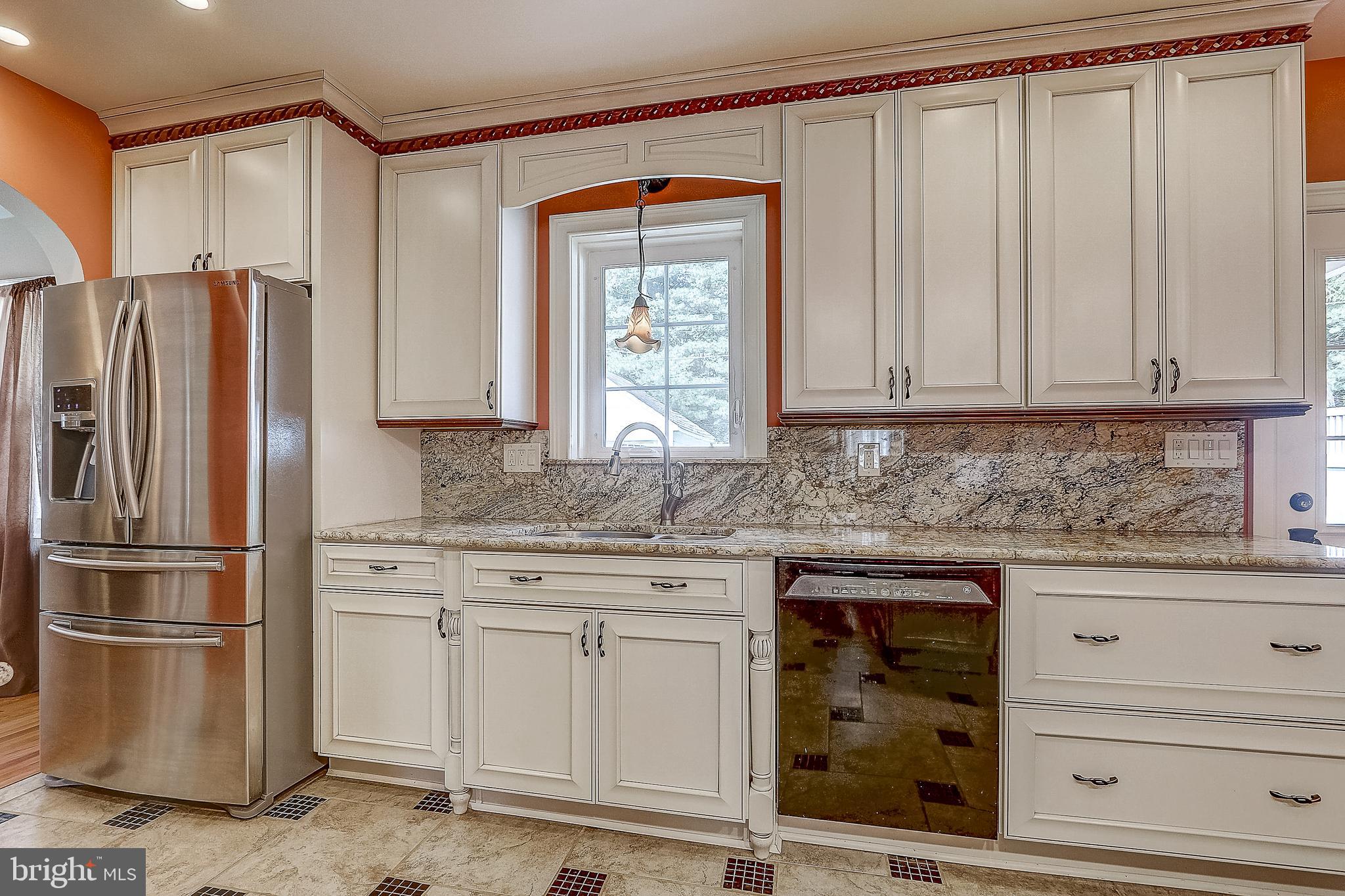 614 Warwick Road Baltimore, MD 21229 - Photo 11 of 44