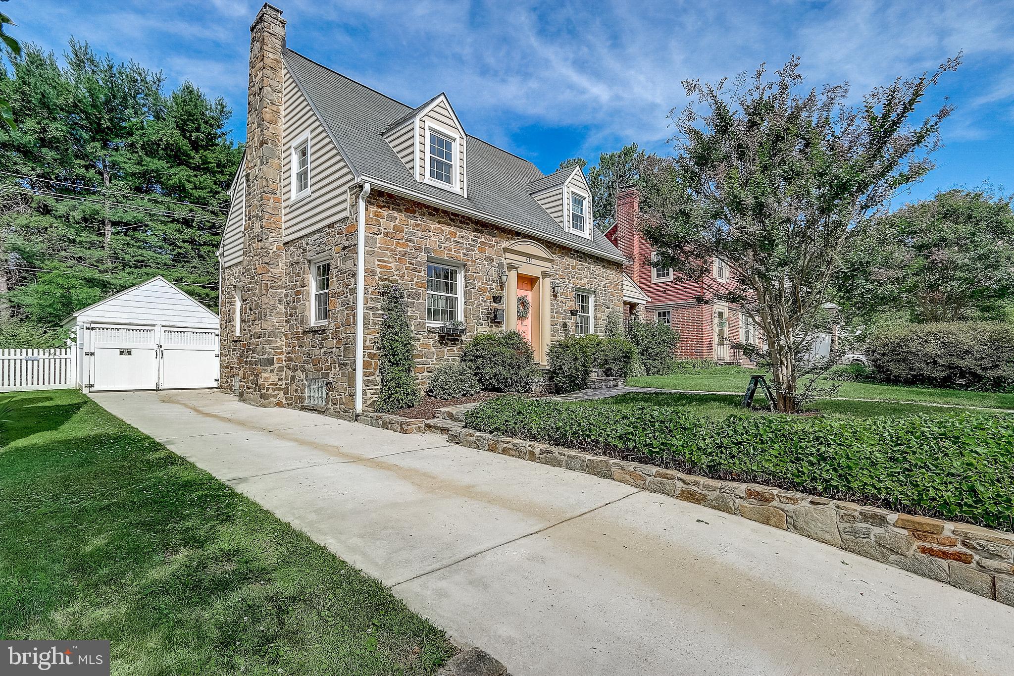 614 Warwick Road Baltimore, MD 21229 - Photo 3 of 44