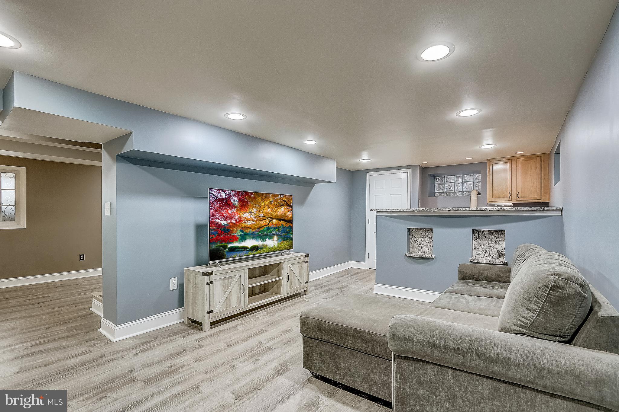 614 Warwick Road Baltimore, MD 21229 - Photo 21 of 44