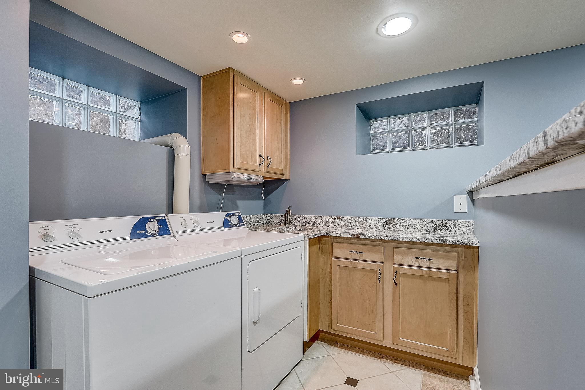 614 Warwick Road Baltimore, MD 21229 - Photo 23 of 44