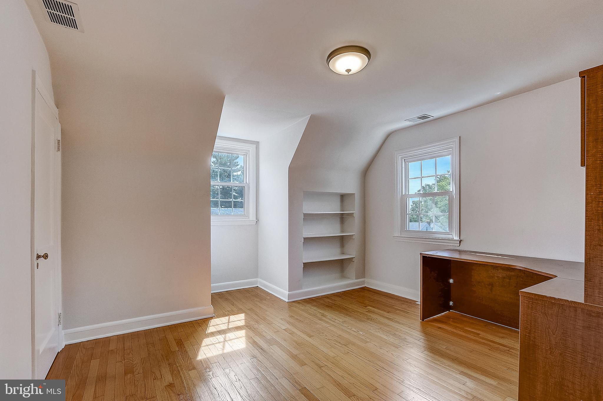 614 Warwick Road Baltimore, MD 21229 - Photo 24 of 44