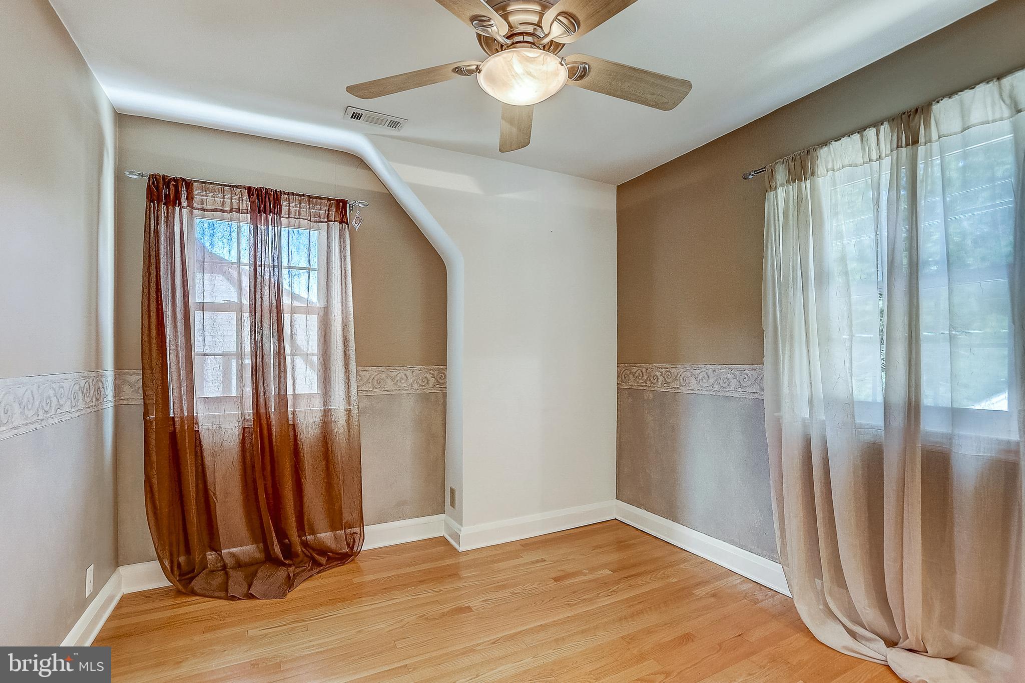 614 Warwick Road Baltimore, MD 21229 - Photo 27 of 44