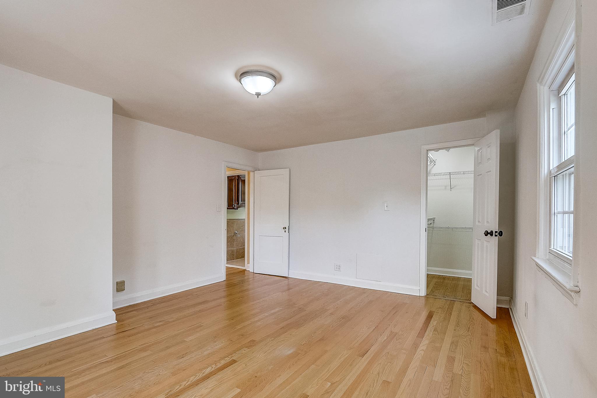 614 Warwick Road Baltimore, MD 21229 - Photo 34 of 44