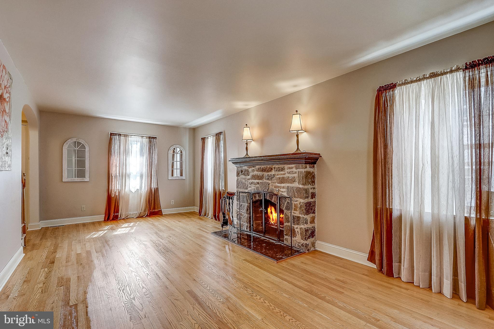 614 Warwick Road Baltimore, MD 21229 - Photo 6 of 44
