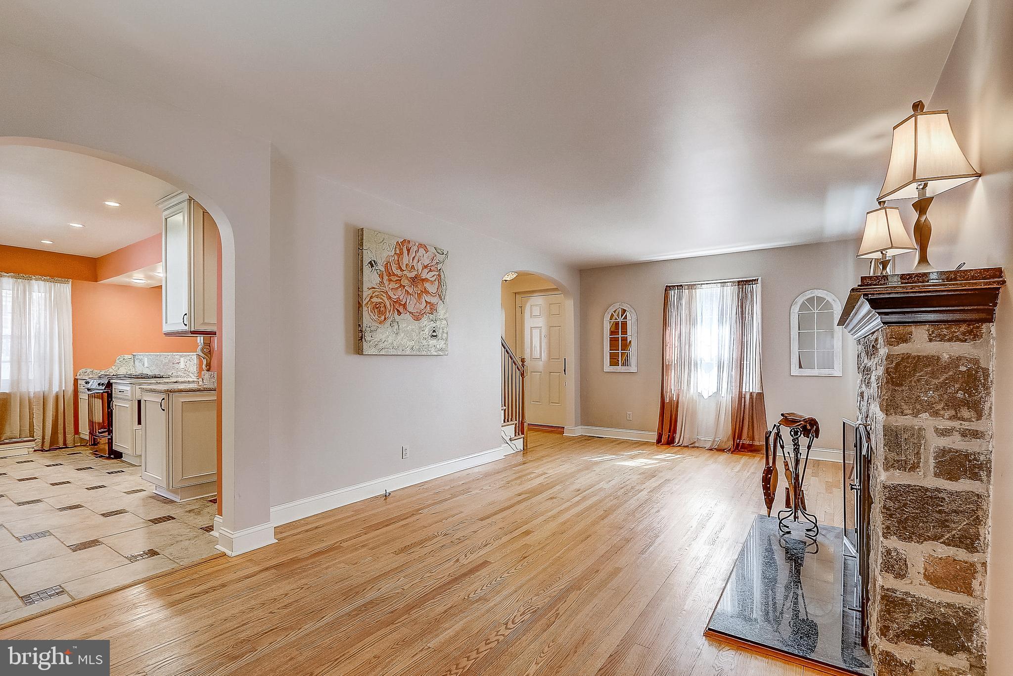 614 Warwick Road Baltimore, MD 21229 - Photo 7 of 44