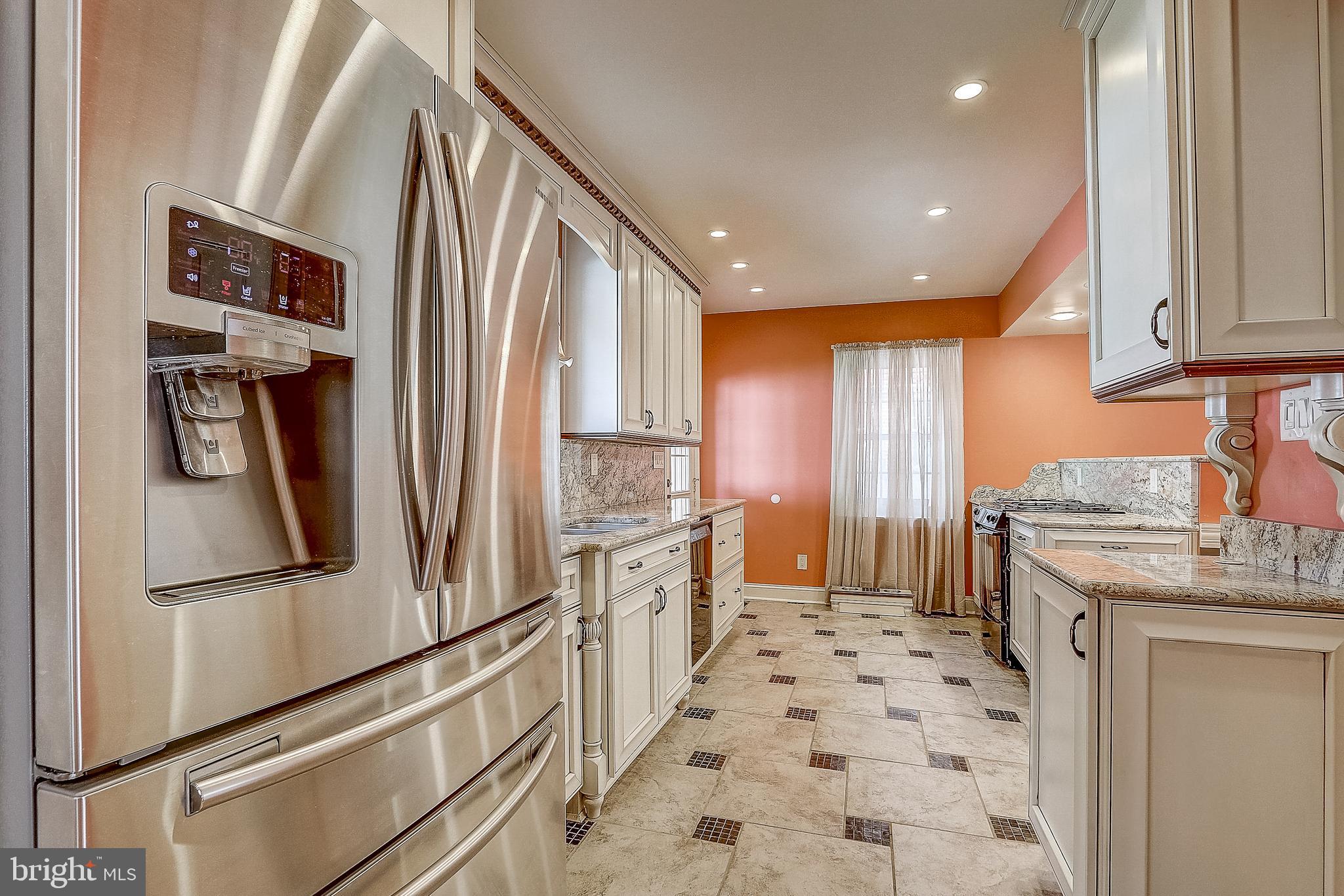 614 Warwick Road Baltimore, MD 21229 - Photo 10 of 44