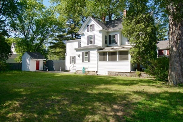 28 Maple Street Hamilton, MA 01982 - Photo 1 of 21