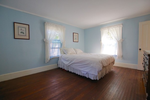 28 Maple Street Hamilton, MA 01982 - Photo 18 of 21