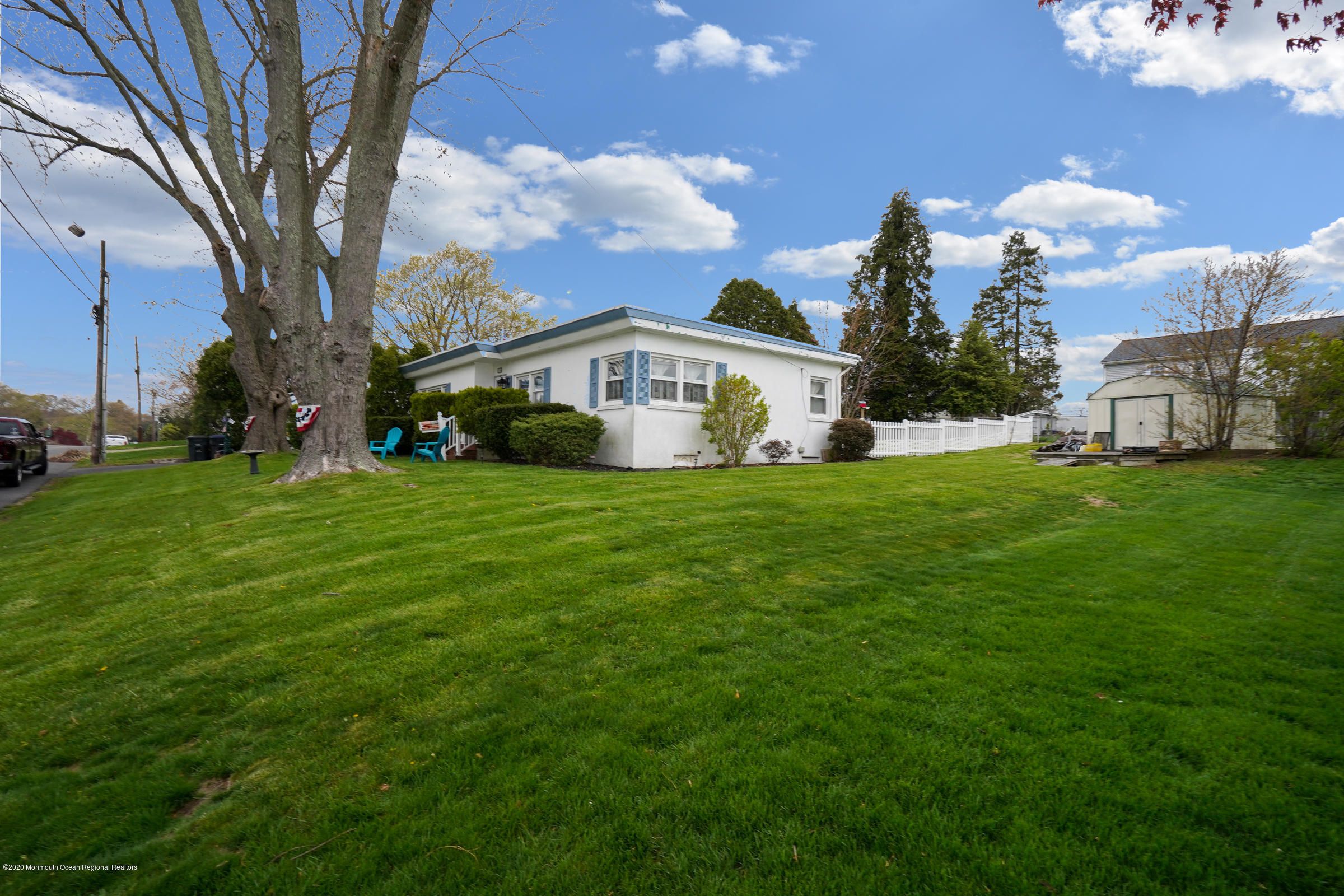 1118 Minnesink Road Manasquan, NJ 08736 - Photo 12 of 18 Side Yard