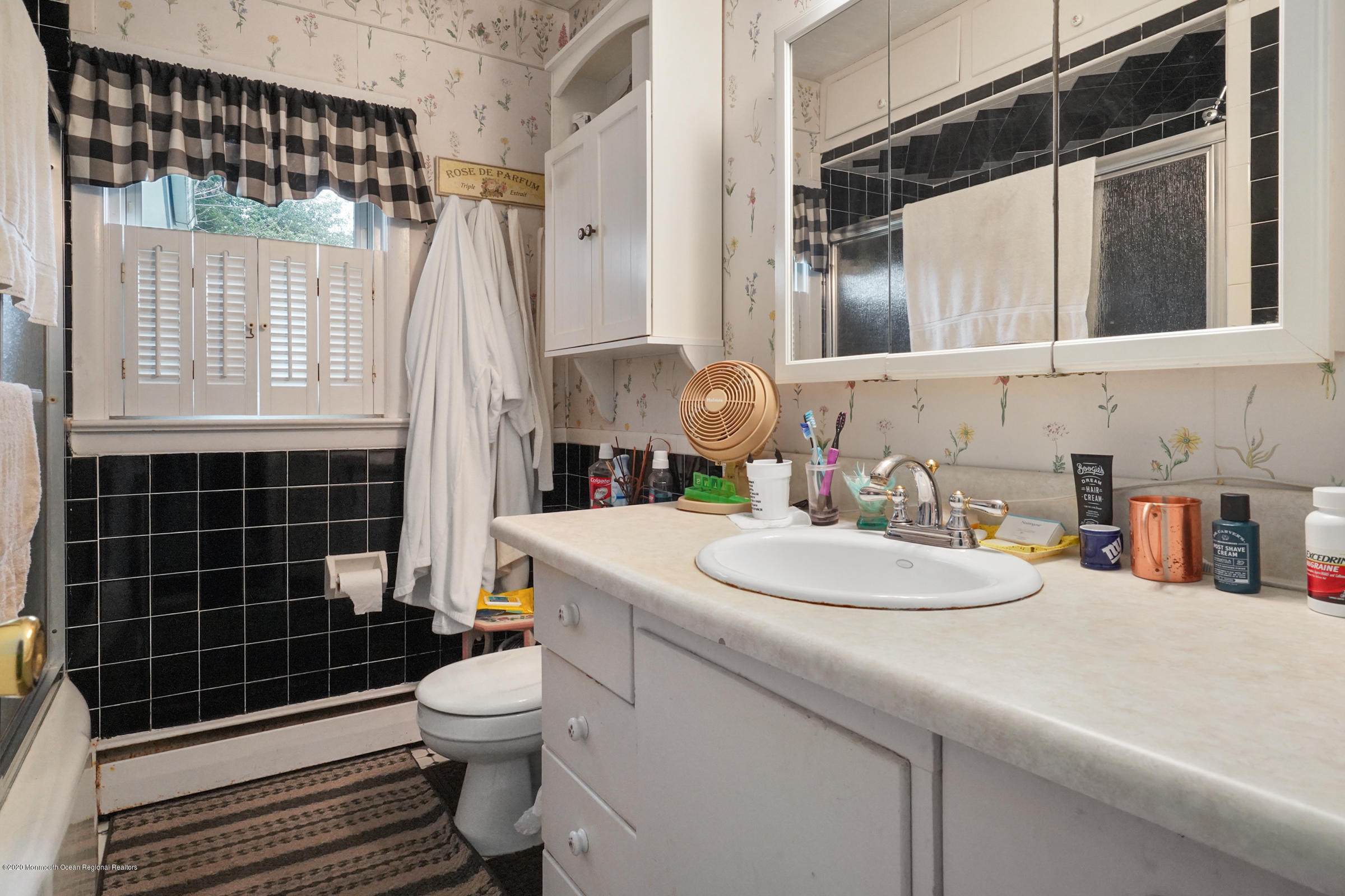 1118 Minnesink Road Manasquan, NJ 08736 - Photo 6 of 18 Bathroom