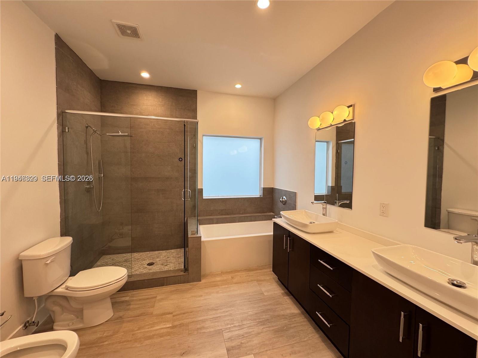 2933 Southwest 27th Terrace Miami, FL 33133 - Photo 16 of 32 Moderns and spacious