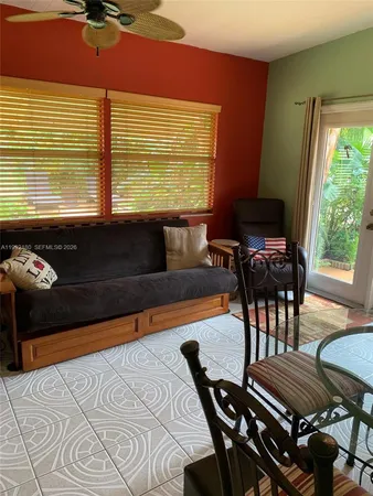$1,295 | 1916 Coolidge Street, Unit 1, Hollywood, FL 33020