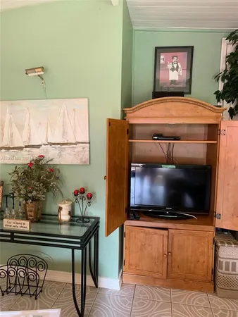 $1,295 | 1916 Coolidge Street, Unit 1, Hollywood, FL 33020