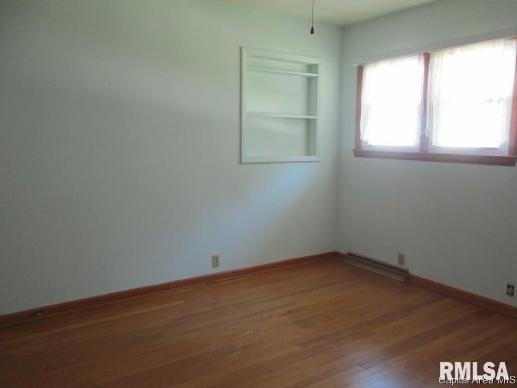 2190 Literberry Prentice Road Jacksonville, IL 62650 - Photo 6 of 10