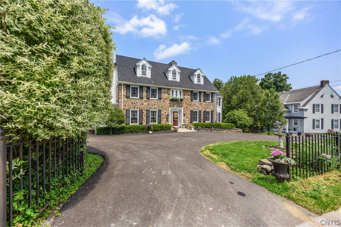 68 Paris Road New Hartford, NY 13413 - Photo 3 of 50