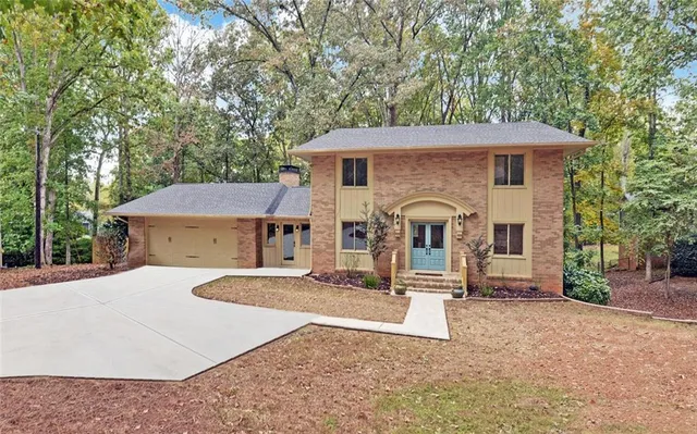 $759,000 | 3504 Edgewood Circle, Gainesville, GA 30506