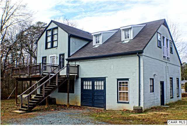 5445 Louisa Road Keswick, VA 22947 - Photo 39 of 39 a backyard of a house