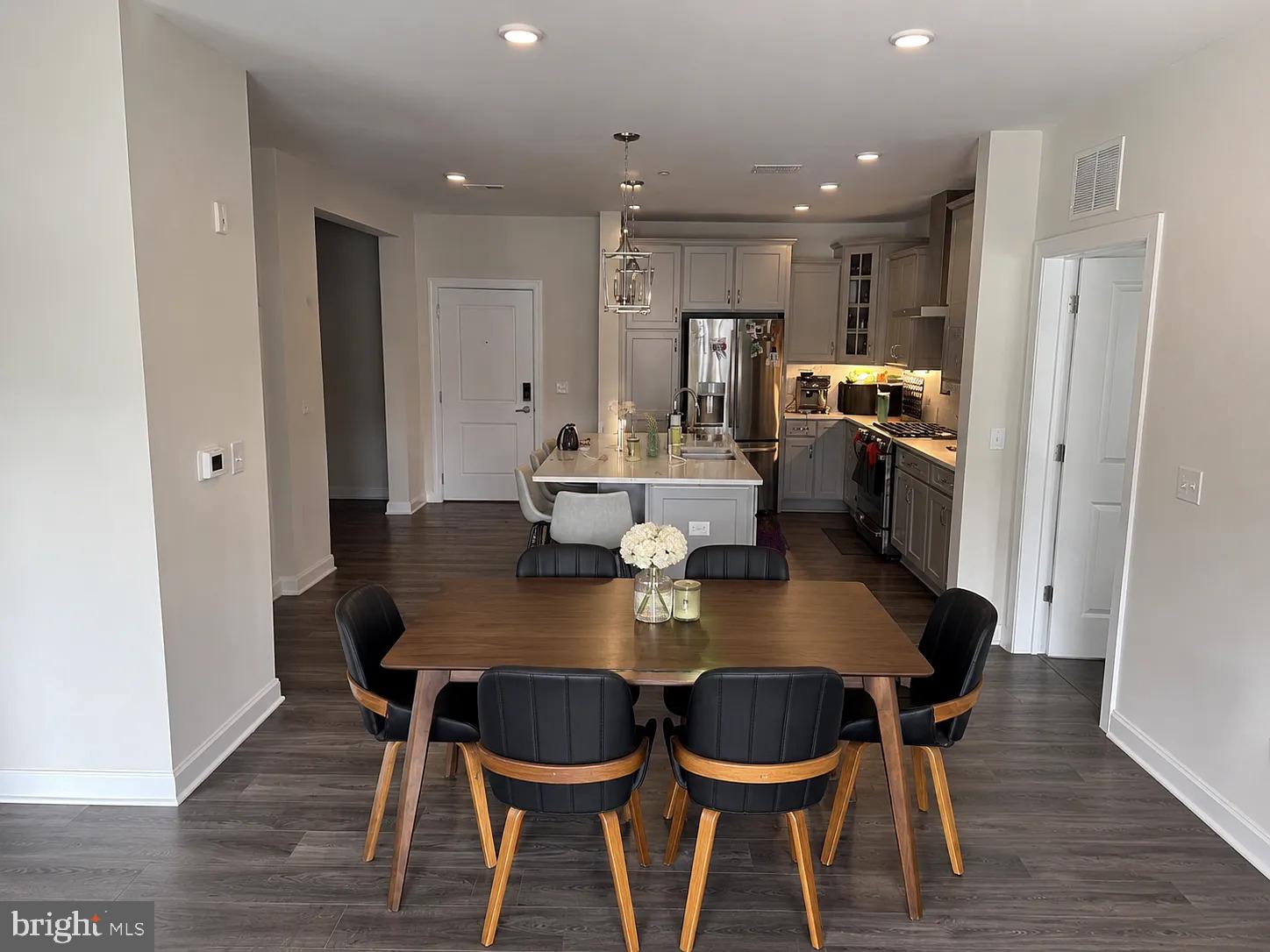 3927 Fair Ridge Drive, Unit 503 Fairfax, VA 22033 - Photo 6 of 18