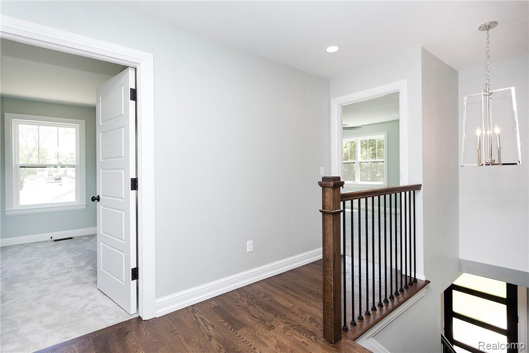 4102 Devon Road Royal Oak, MI 48073 - Photo 17 of 33 Linwood-17.jpg
