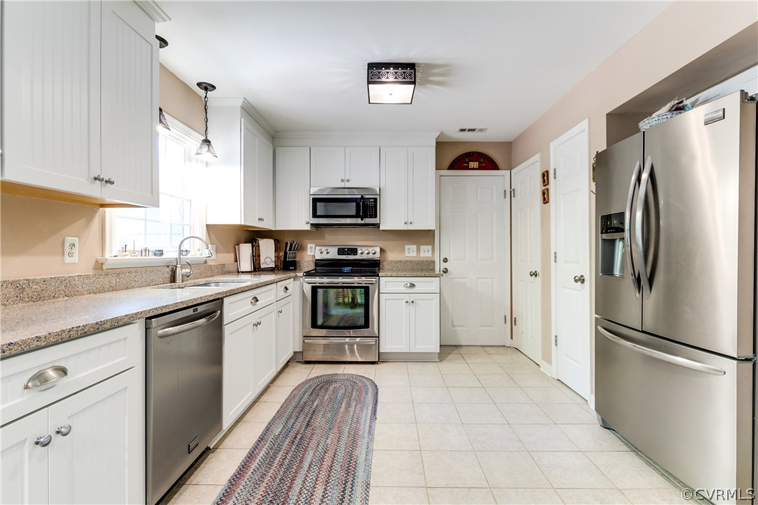 13904 Sterlings Bridge Road Midlothian, VA 23112 - Photo 3 of 41