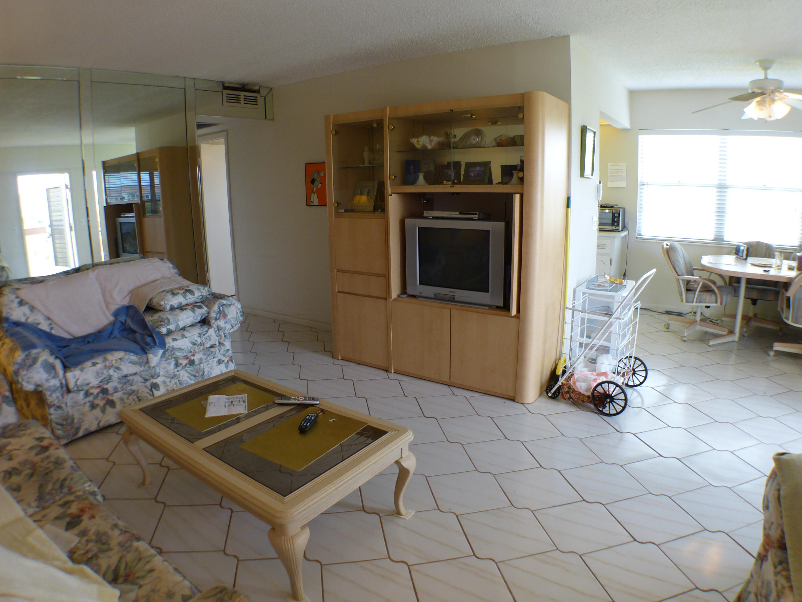 239 Preston F Boca Raton, FL 33434 - Photo 11 of 17 P1050800