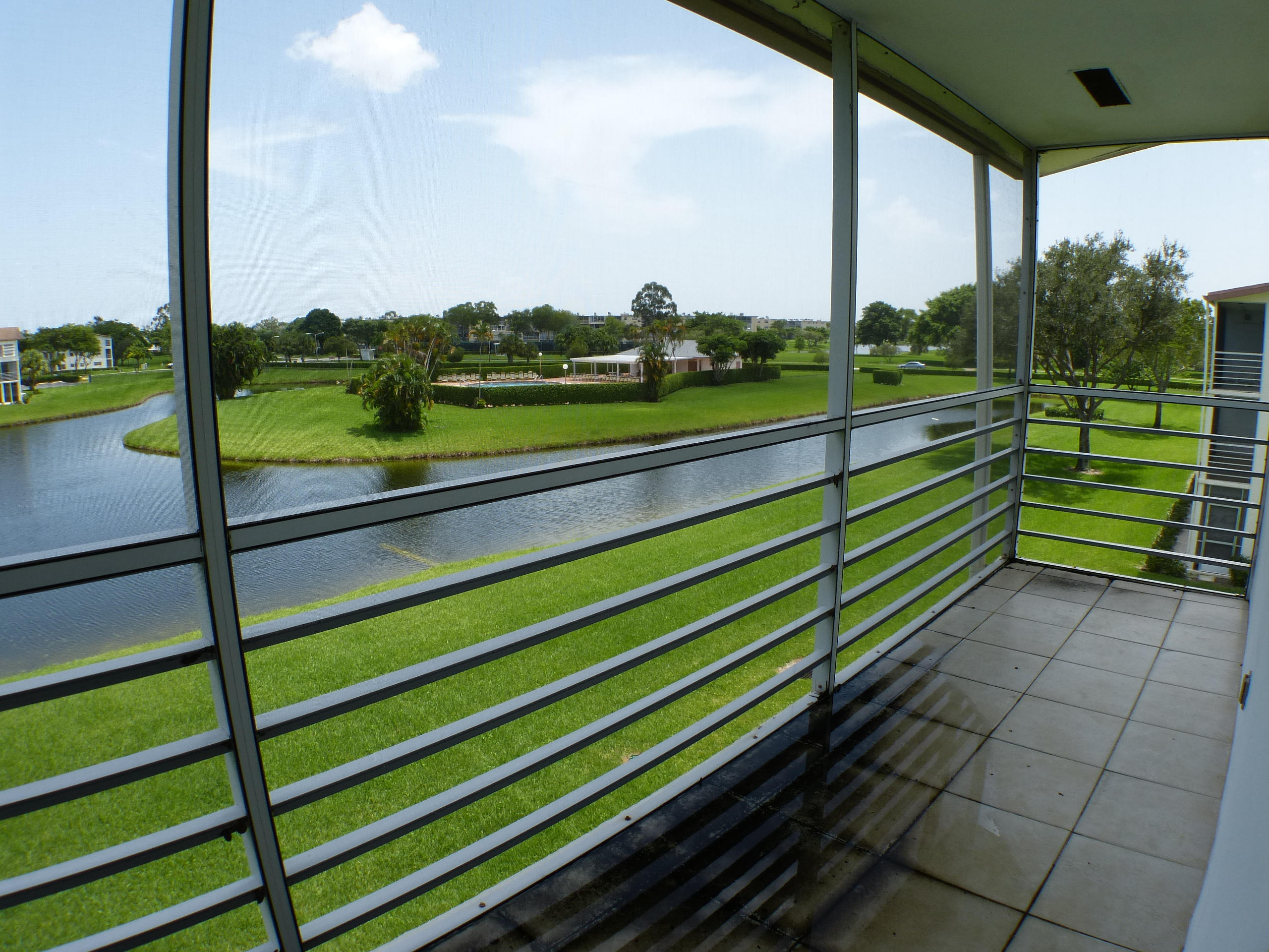 239 Preston F Boca Raton, FL 33434 - Photo 15 of 17 P1050810
