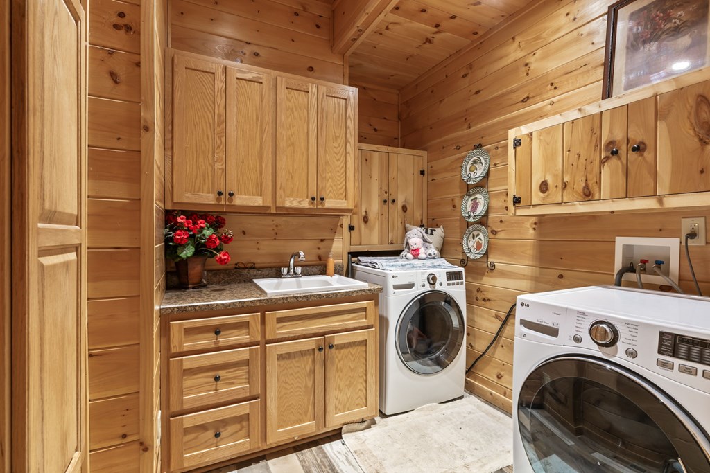 45 Turning Lay Road Morganton, GA 30560 - Photo 32 of 48 a utility room with dryer and washer