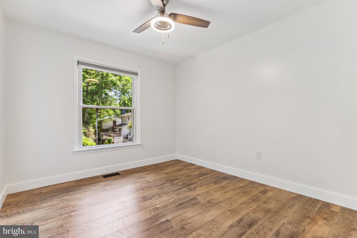 9246 Rockefeller Lane Springfield, VA 22153 - Photo 19 of 35