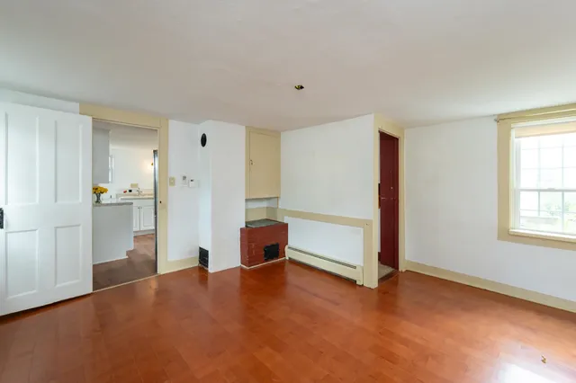 $650,000 | 10 Maple Street, Exeter, NH 03833