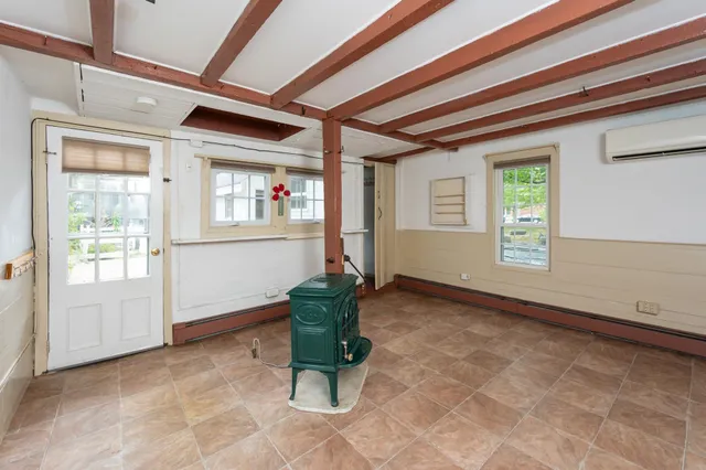 $650,000 | 10 Maple Street, Exeter, NH 03833