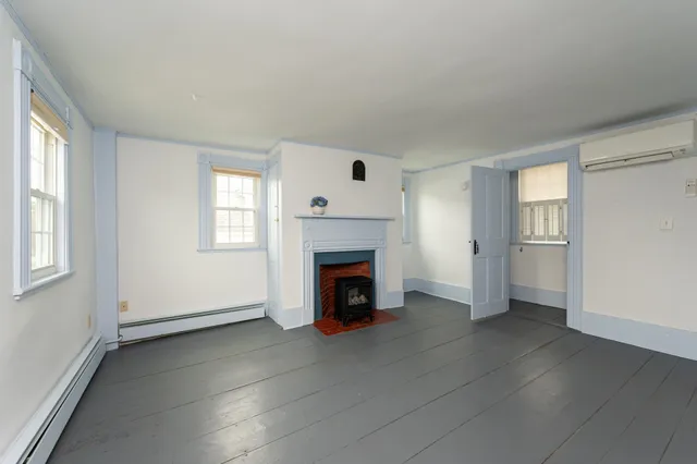 $650,000 | 10 Maple Street, Exeter, NH 03833