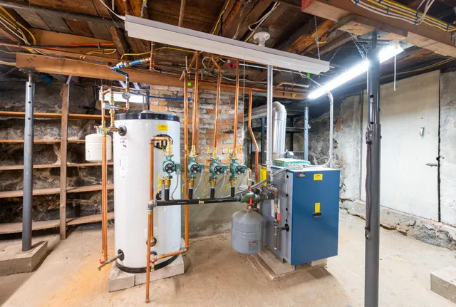 $650,000 | 10 Maple Street, Exeter, NH 03833