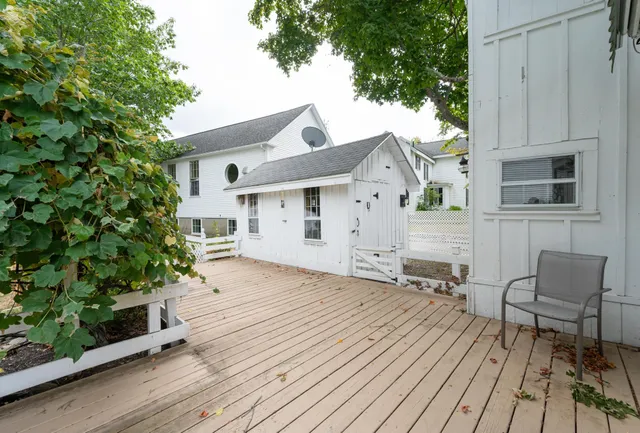 $650,000 | 10 Maple Street, Exeter, NH 03833