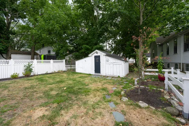 $650,000 | 10 Maple Street, Exeter, NH 03833