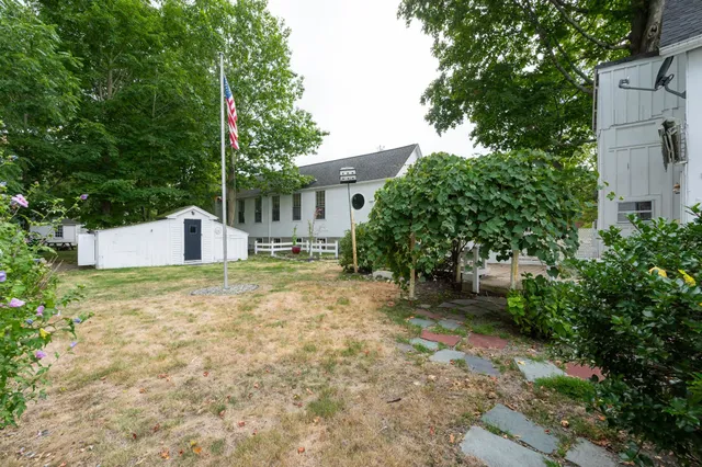 $650,000 | 10 Maple Street, Exeter, NH 03833