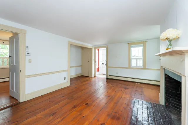 $650,000 | 10 Maple Street, Exeter, NH 03833