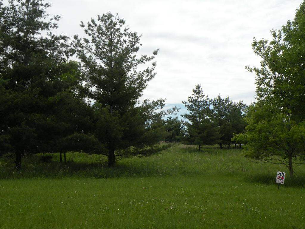 301 Drumlin Loop Ripon, WI 54971 - Photo 17 of 18