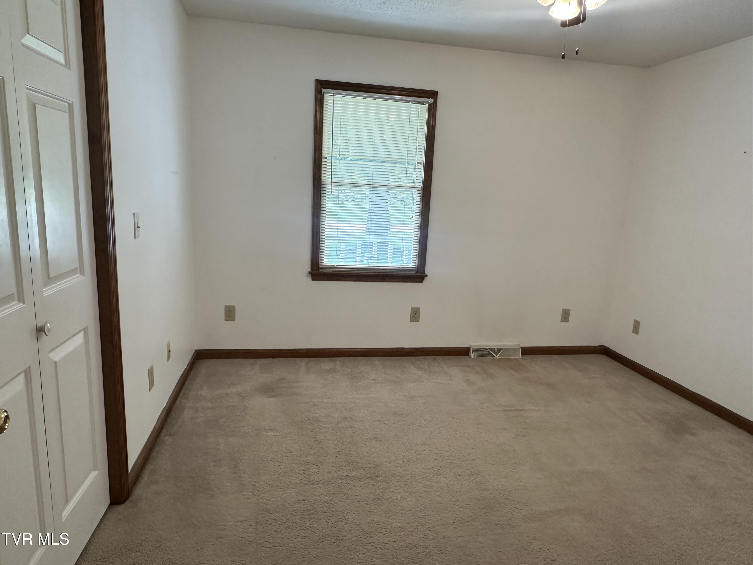 1726 Old Tusculum Road Greeneville, TN 37745 - Photo 19 of 38 IMG_4650