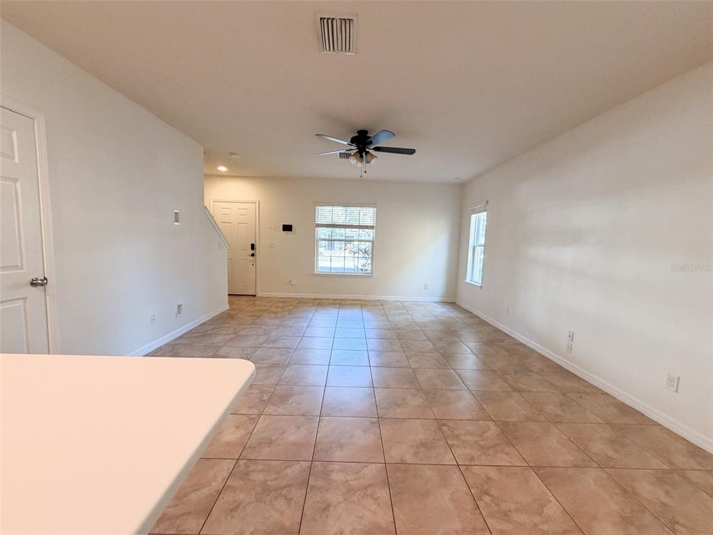 4747 Chatterton Way Riverview, FL 33578 - Photo 11 of 24 a view of an empty room and window