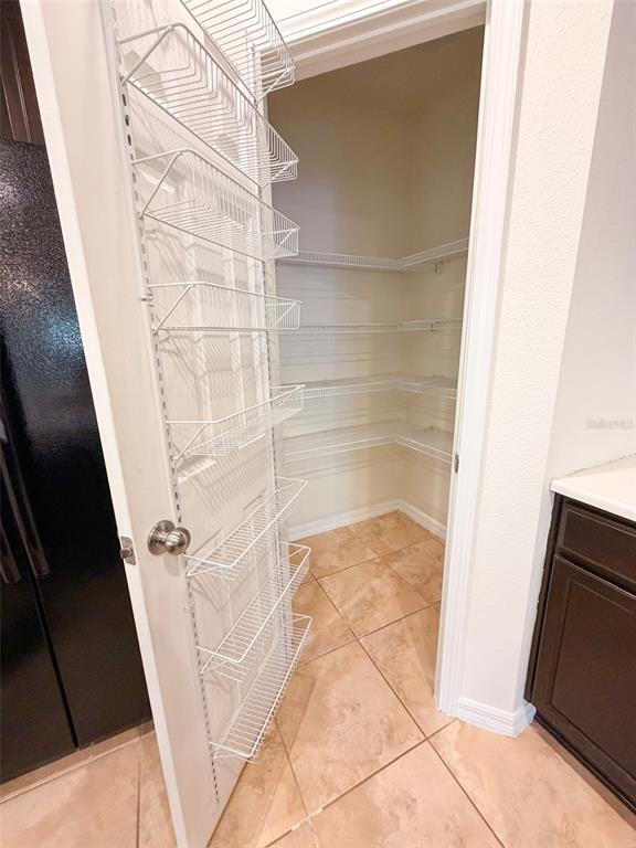 4747 Chatterton Way Riverview, FL 33578 - Photo 10 of 24 a bathroom with a bathtub