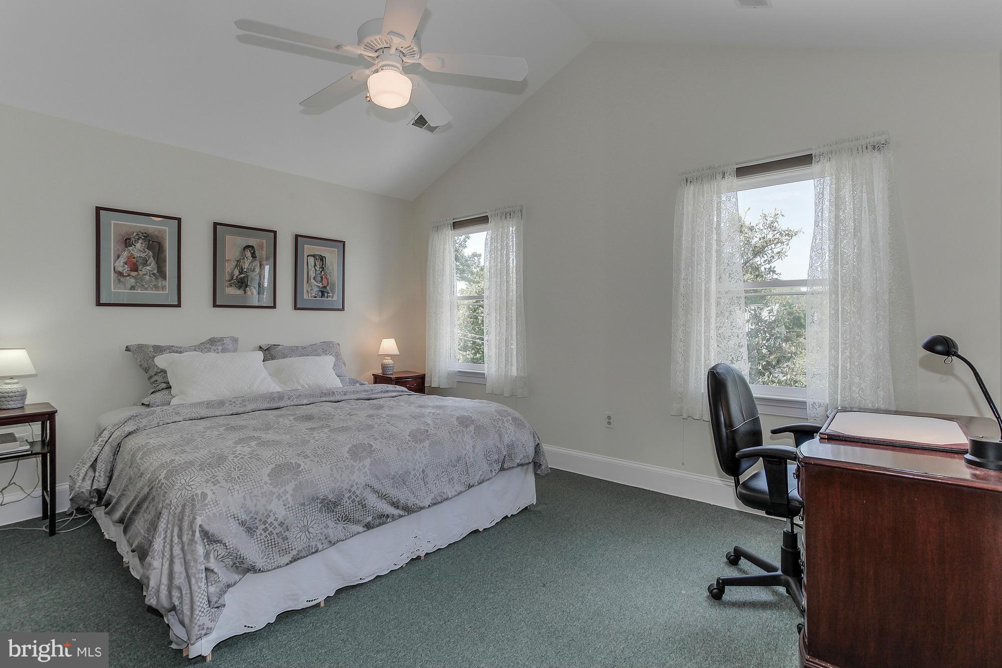 6807 19th Road North Arlington, VA 22213 - Photo 17 of 30 Bedroom (Master)