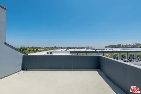 $1,695,000 | 5350 Playa Vista Drive, Unit 17, Playa Vista, CA 90094