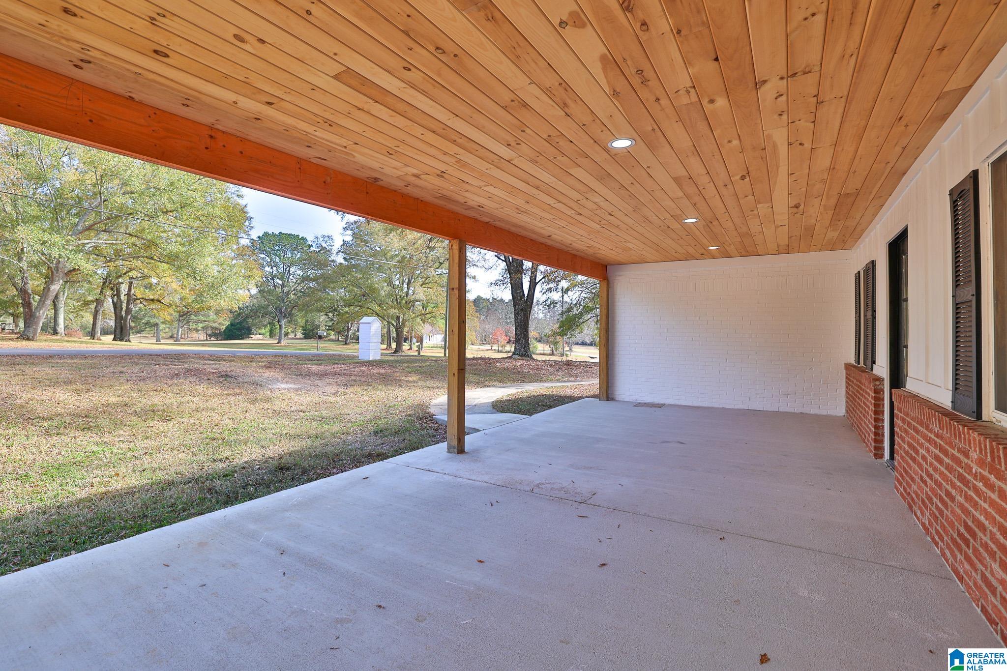 319 Henderson Road Lincoln, AL 35096 - Photo 14 of 49